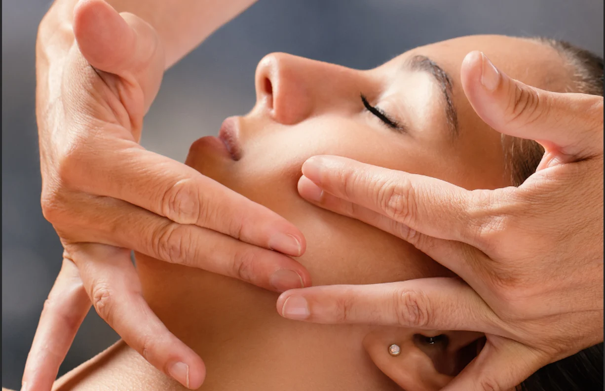 Bliss of Siam : Thai Massage Krankenkasse Anerkannt Zurich - Bliss Of Siam Massage Kobido Montreux Anti aging GMB 02